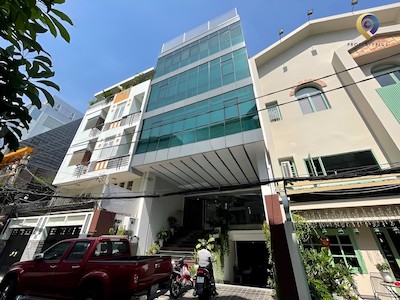Gumi Building