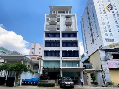 Dhouse Building