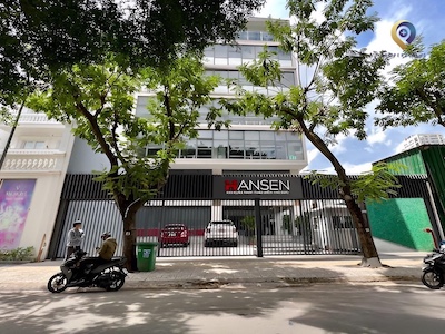 Tòa nhà 100 Xuân Thủy