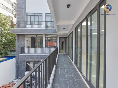 233 Kham Thien Building