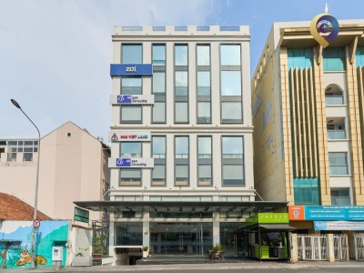 Queen Building
