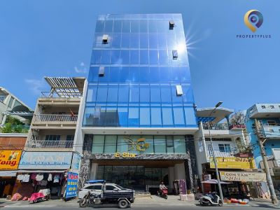 Zeta Nguyễn Hữu Cầu