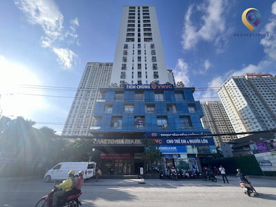 La Astoria Plaza