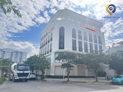 Toà nhà 144- 148 Đường 11