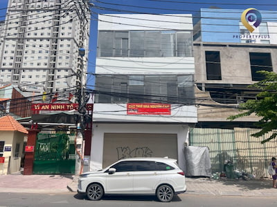 Tòa nhà 8 Lương Định Của