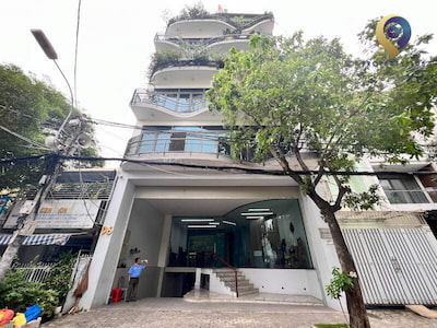 Tòa nhà Trần Hân