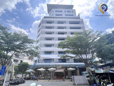 K&M Tower