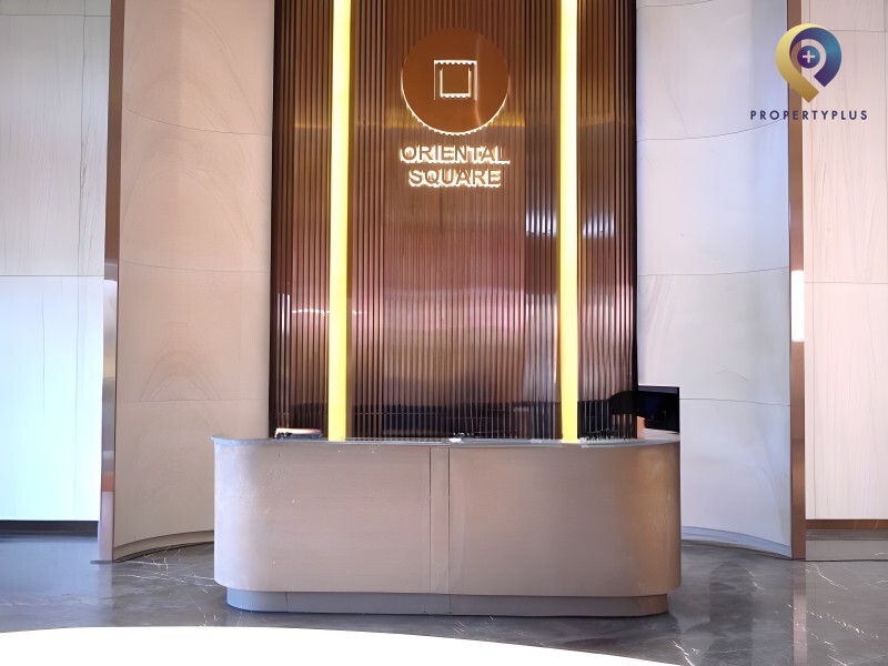 Lễ tân tại&nbsp;Oriental Square