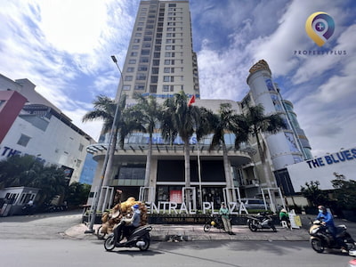 Central Plaza PVH