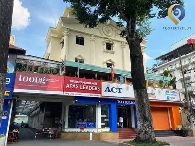 Itaxa House 2 Building