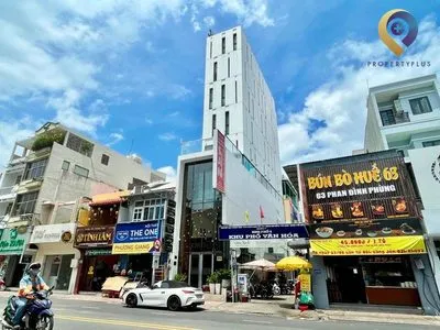 Kella Building